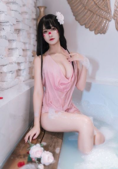 我在你床下_超清免费观看